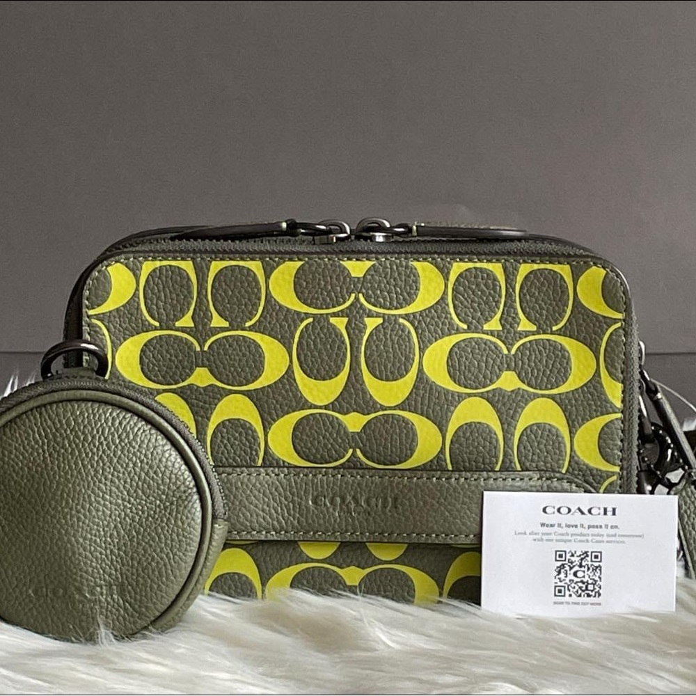 CA074 - Coach Charter Crossbody with Hybrid Pouch in Signature Leather